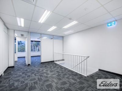 LIGHT FILLED OFFICE WITH 3 EXCLUSIVE CAR PARKS!