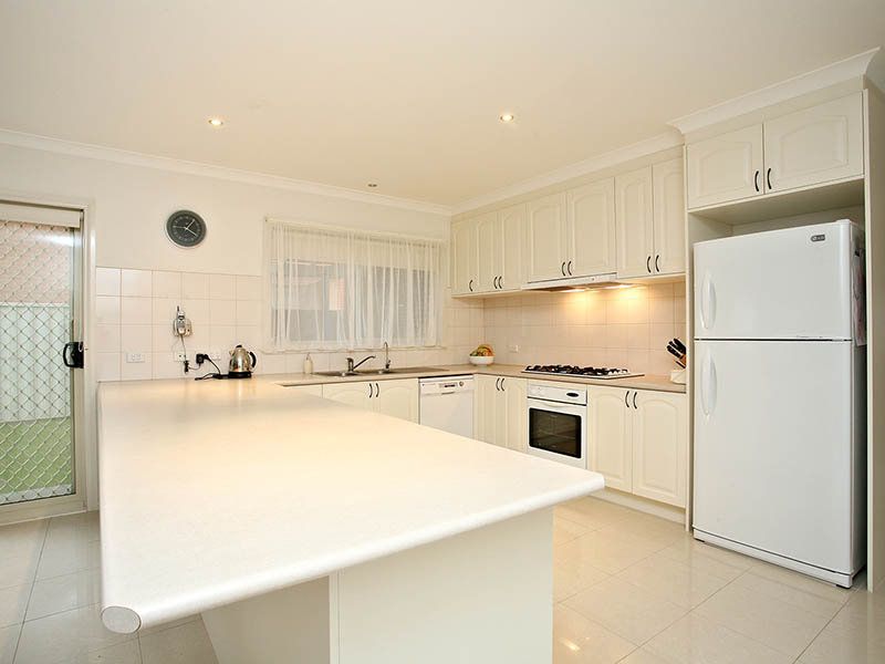 21 Highbury Close, Caroline Springs - Thumbnail 3