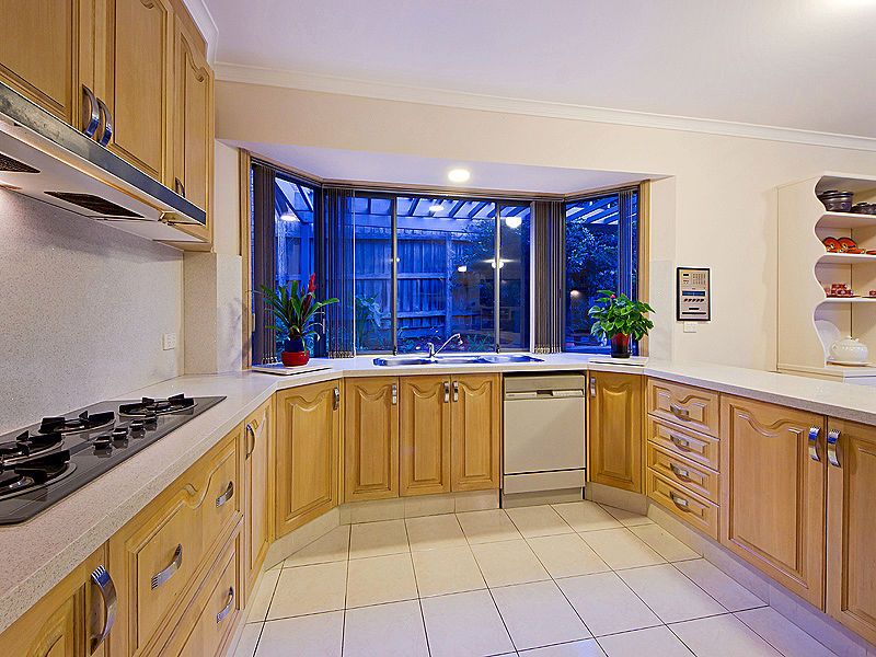 13 Larwood Close, Avondale Heights - Thumbnail 6