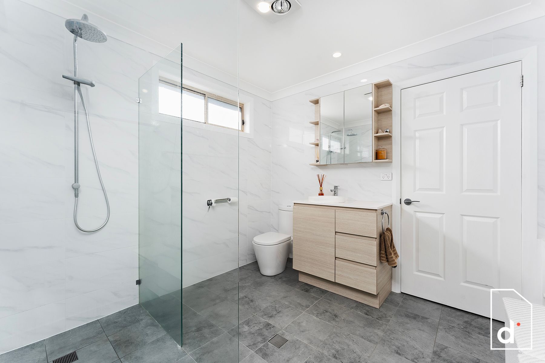 11 Narelle Crescent, Woonona NSW