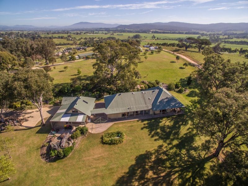 77 Mountview Close Bega NSW, Bega - Thumbnail 6