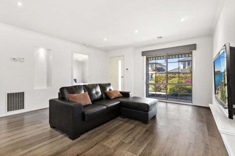 7 Granite Outlook, Epping