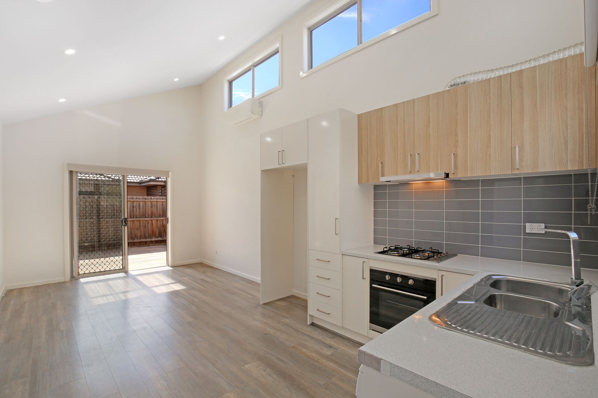 As New Unit in Great Location!