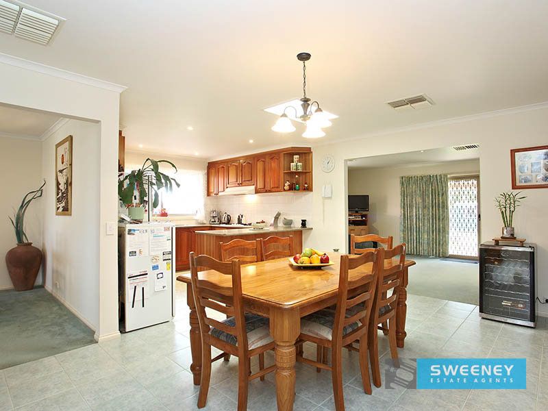 9 Curlew Avenue, Altona - Thumbnail 5