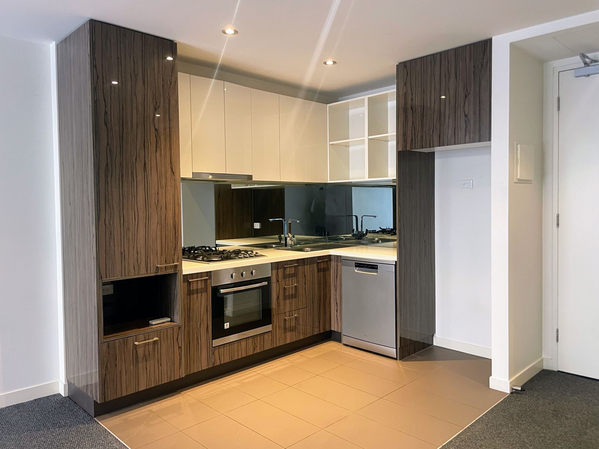 306/20 Garden Street, South Yarra - Thumbnail 4