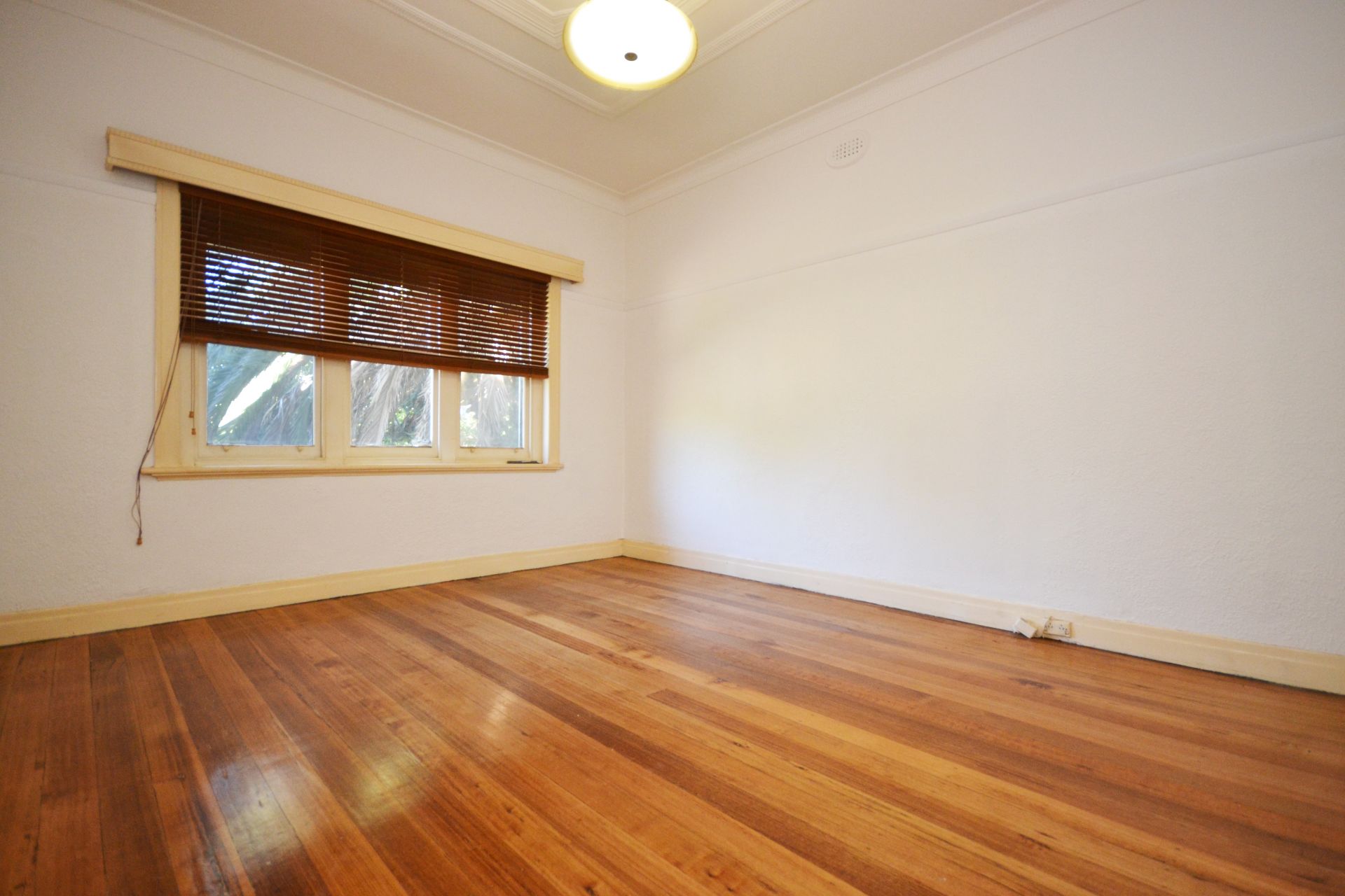 PERIOD CHARM IN AN IDEAL LOCATION