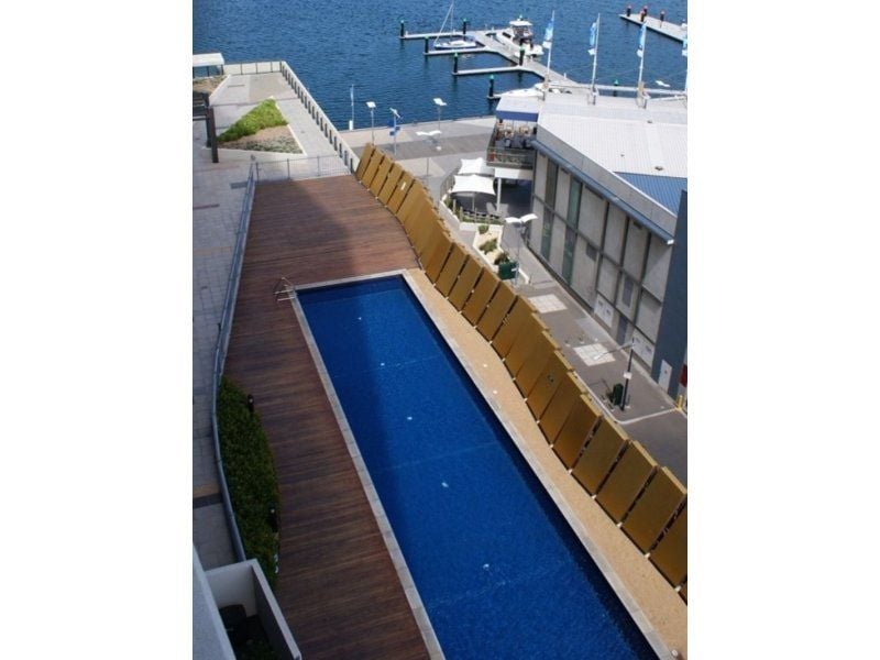 1010/15 Caravel Lane DOCKLANDS