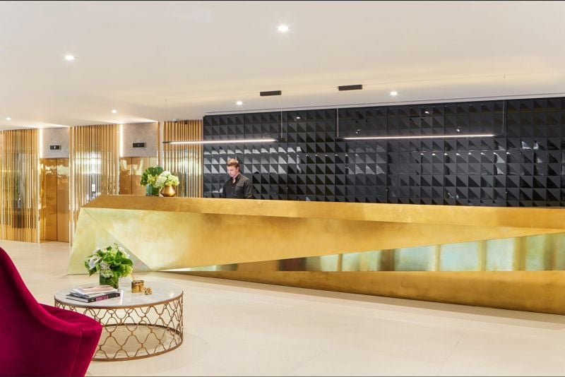 702/14 Queens Road Melbourne