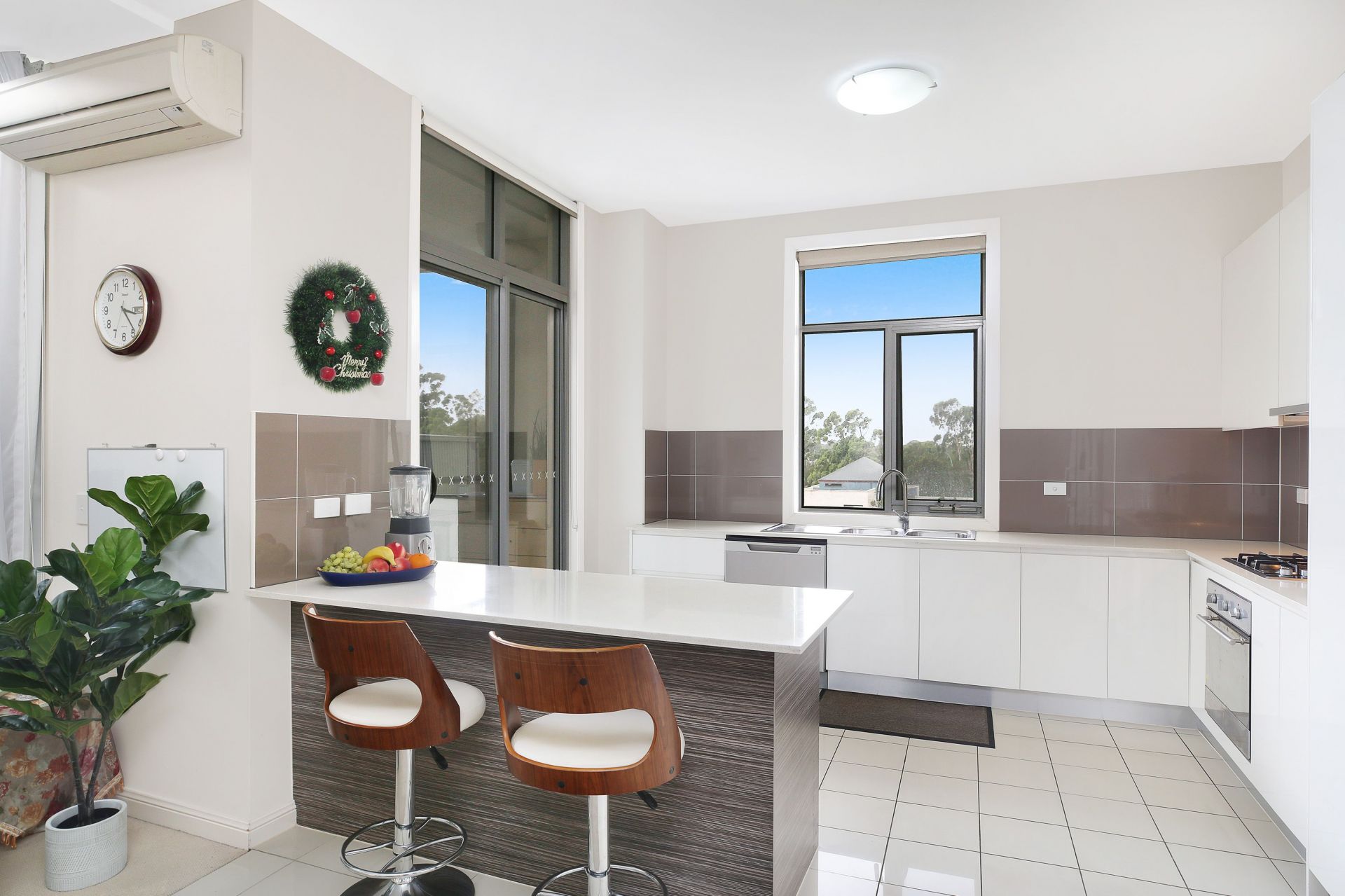 501/70 Eton Street, Sutherland, Sutherland - Thumbnail 5