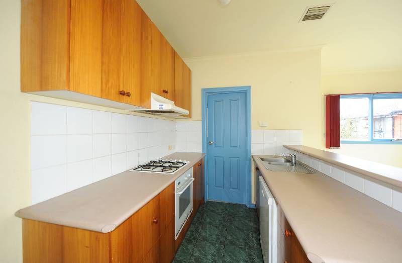 11 Greer Street, Footscray - Thumbnail 3