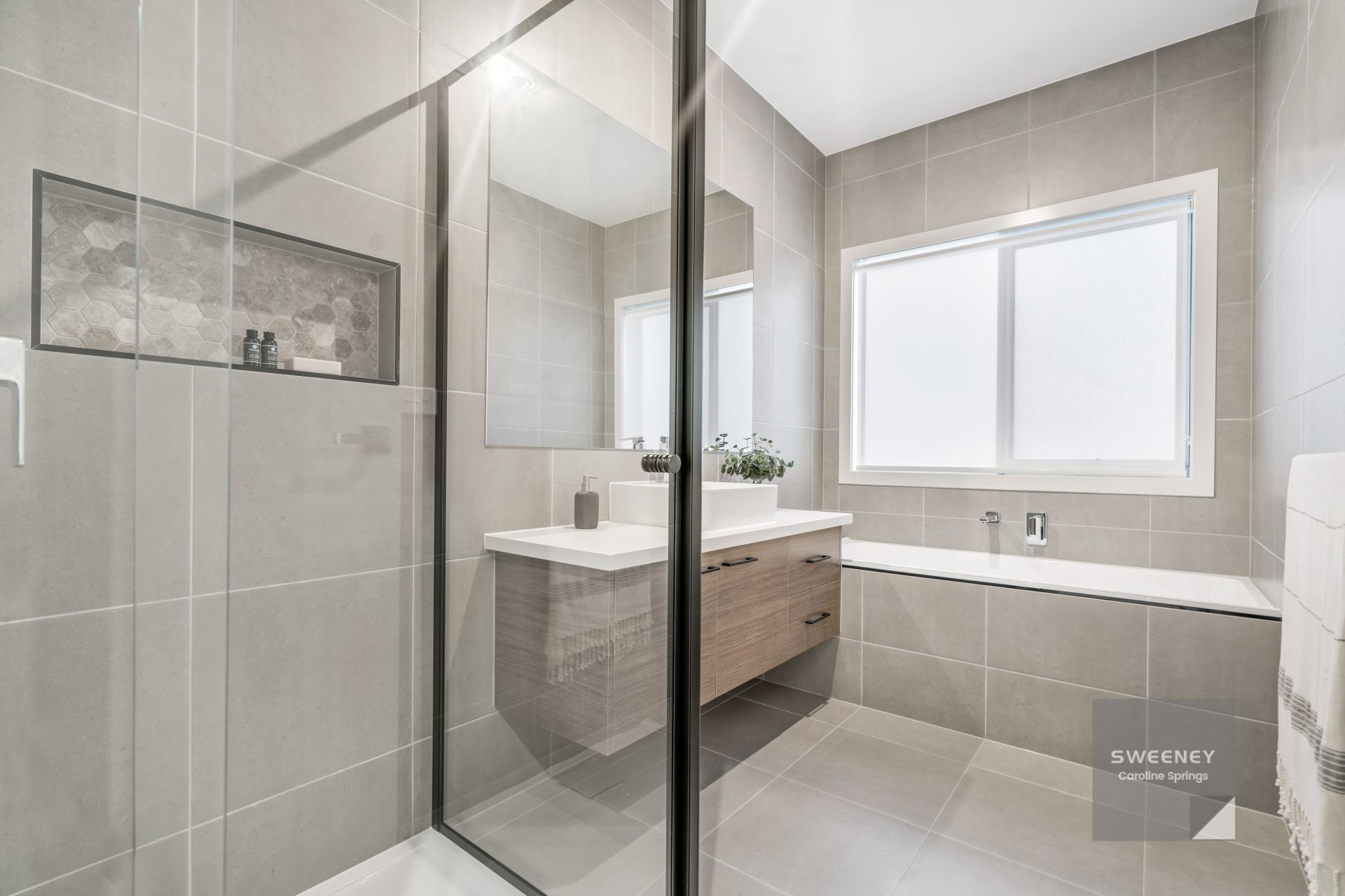 15 Tower Street, Thornhill Park - Thumbnail 8