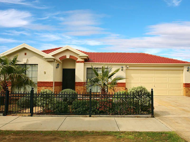 9 Wyperfeld Circuit, Caroline Springs - Thumbnail 2