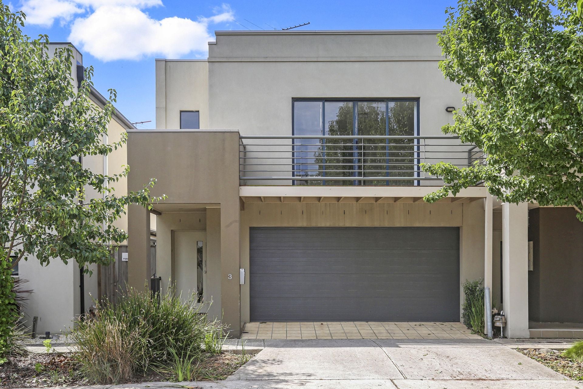Low Maintenance Living In The Lyndarum Estate