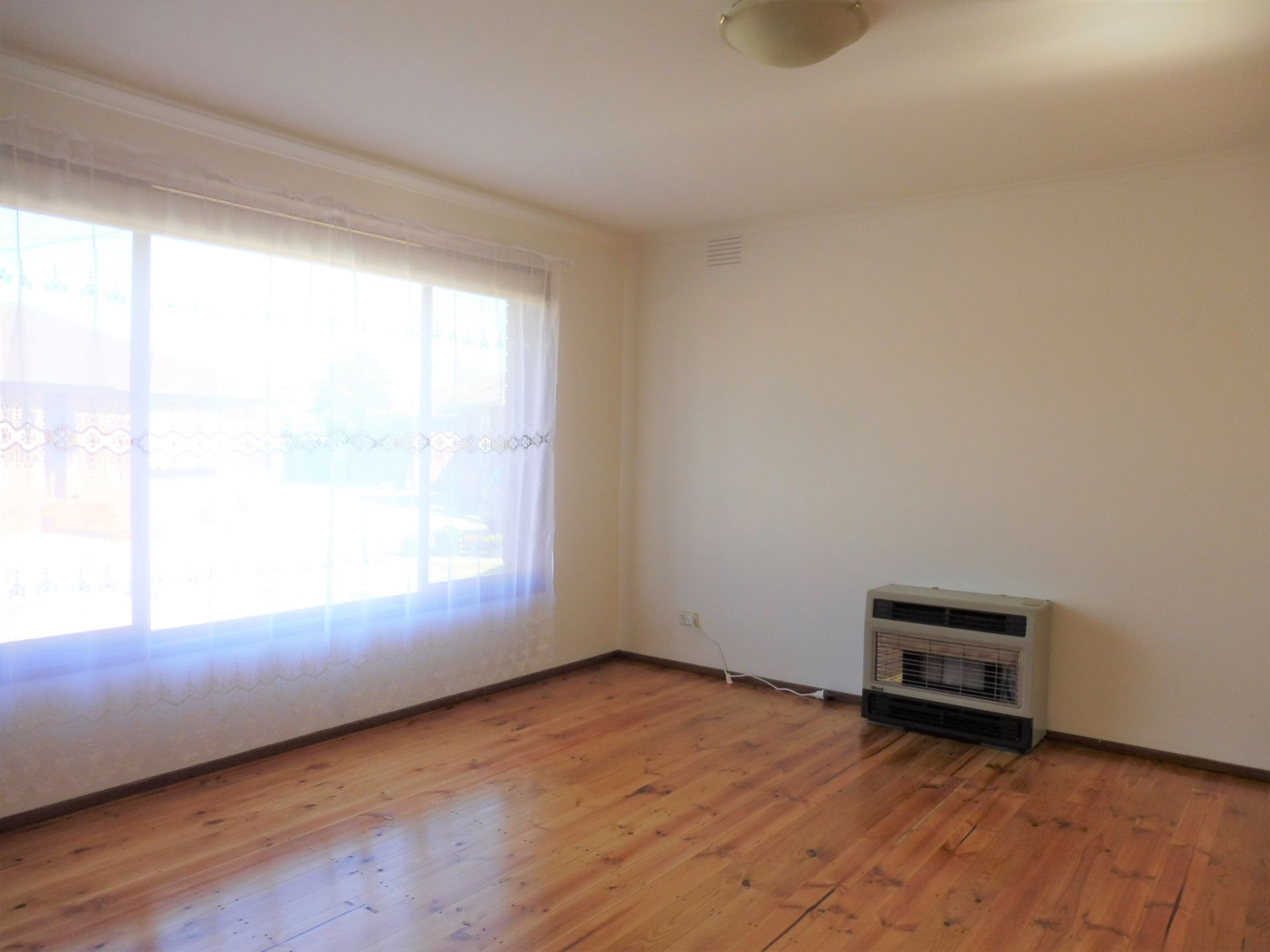 NEAT, TIDY AND FULLY RENOVATED.