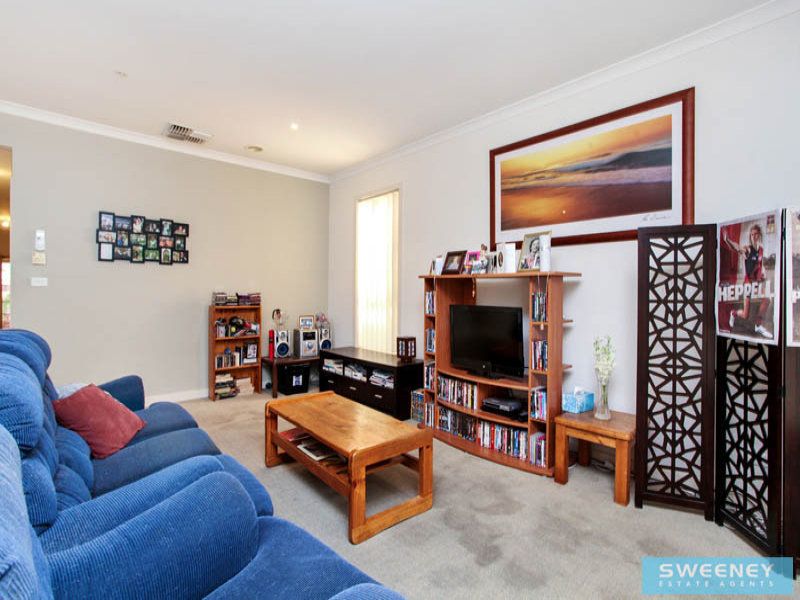 8 Hounslow Green, Caroline Springs - Thumbnail 5