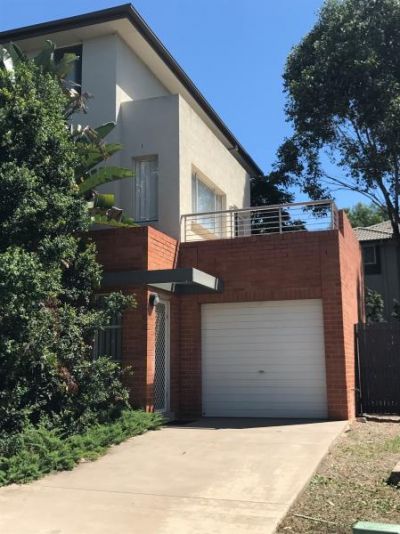 2/7 Wenton Road, Holsworthy