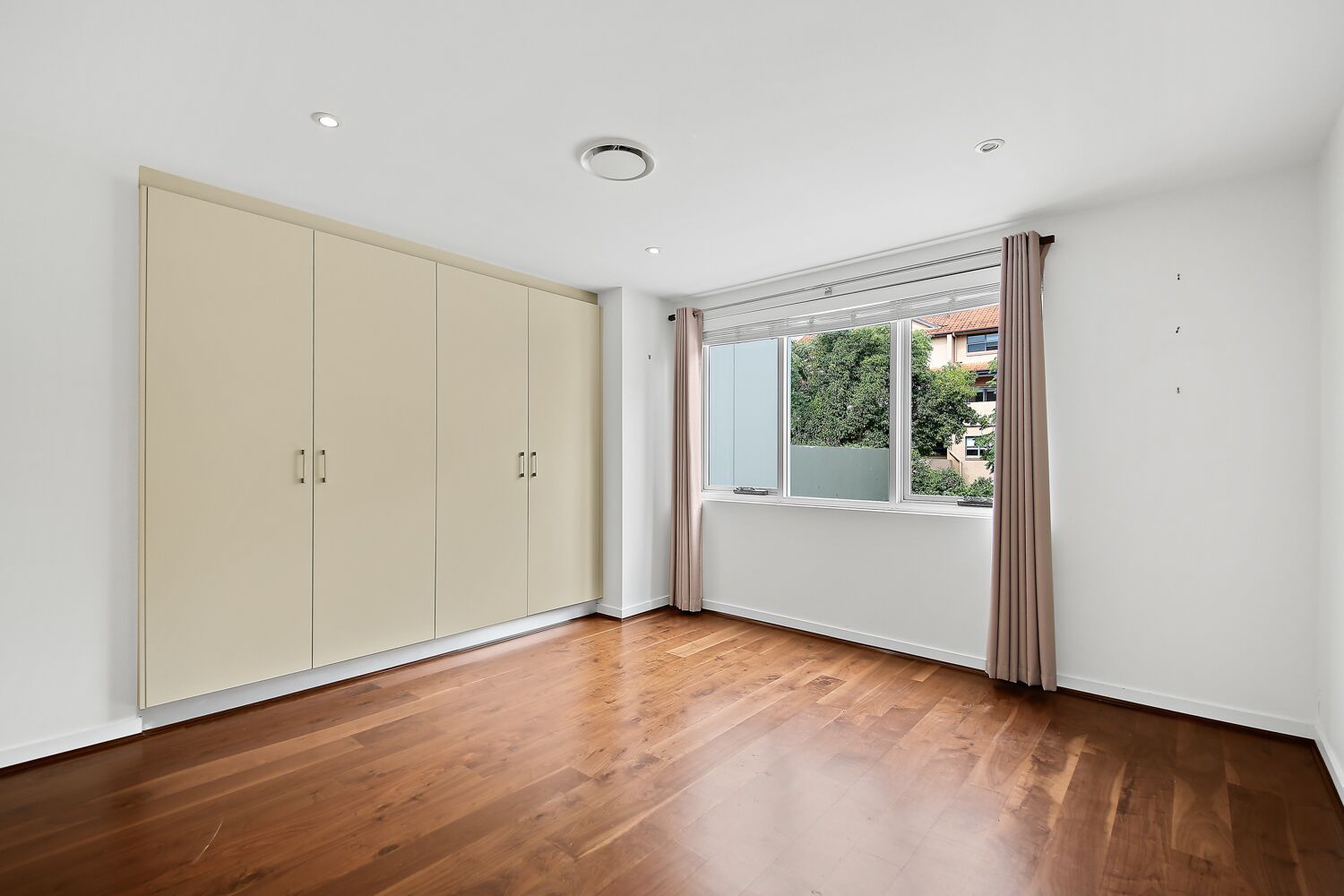 Stunning Two Bedroom Townhouse