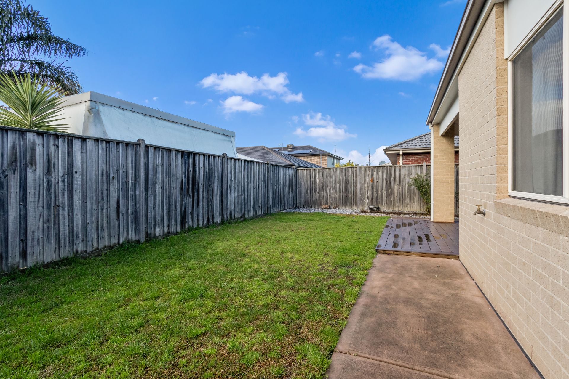 CONVENIENT & MODERN STYLE LIVING