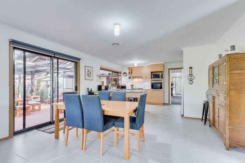 55 Clifton Drive, Bacchus Marsh - Thumbnail 6