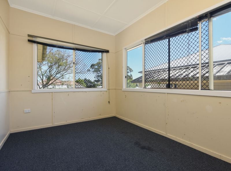 19 Peel Street, South Toowoomba QLD, South Toowoomba - Thumbnail 7