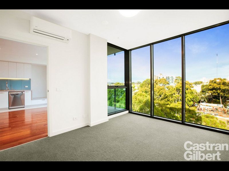 502/42 Wilson Street, South Yarra - Thumbnail 4