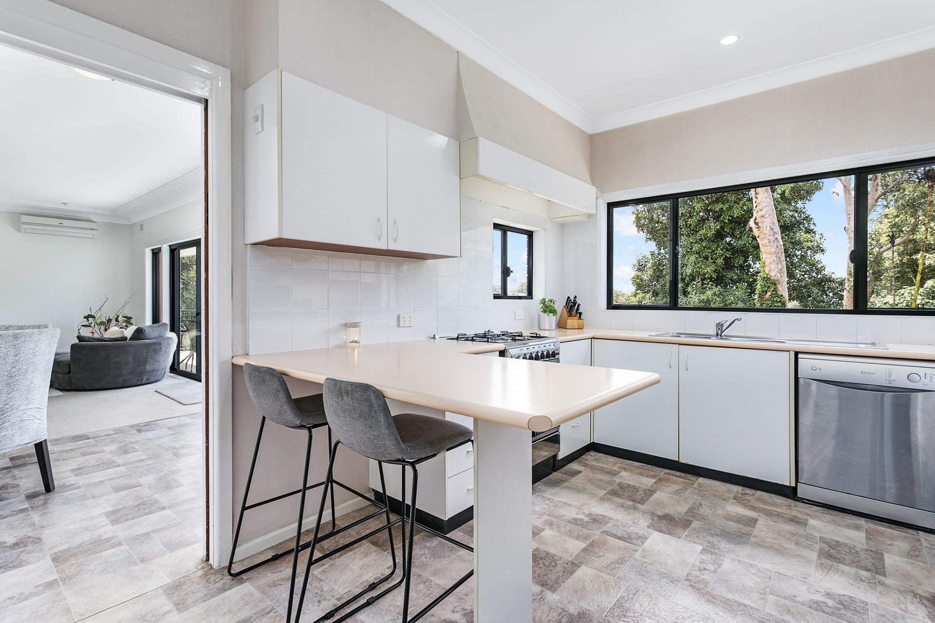 26 Venetia Street Sylvania NSW, Sylvania - Thumbnail 6