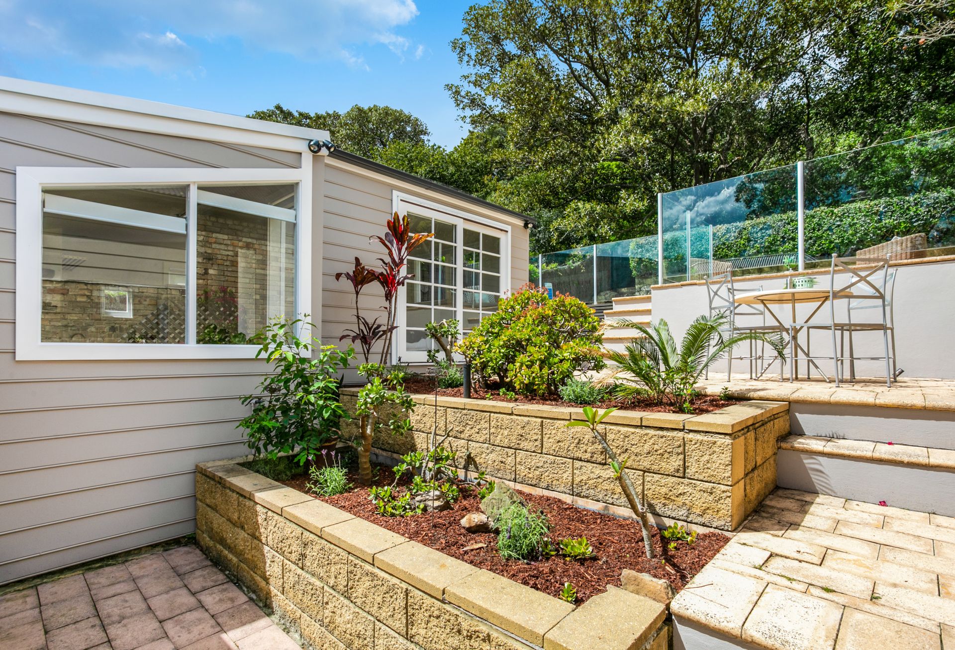 Real Estate For Sale 15 Bank Street McMahons Point , NSW