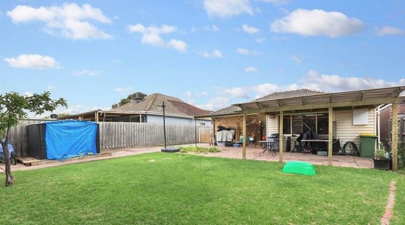 71 Fourth Avenue, Altona North - Thumbnail 3