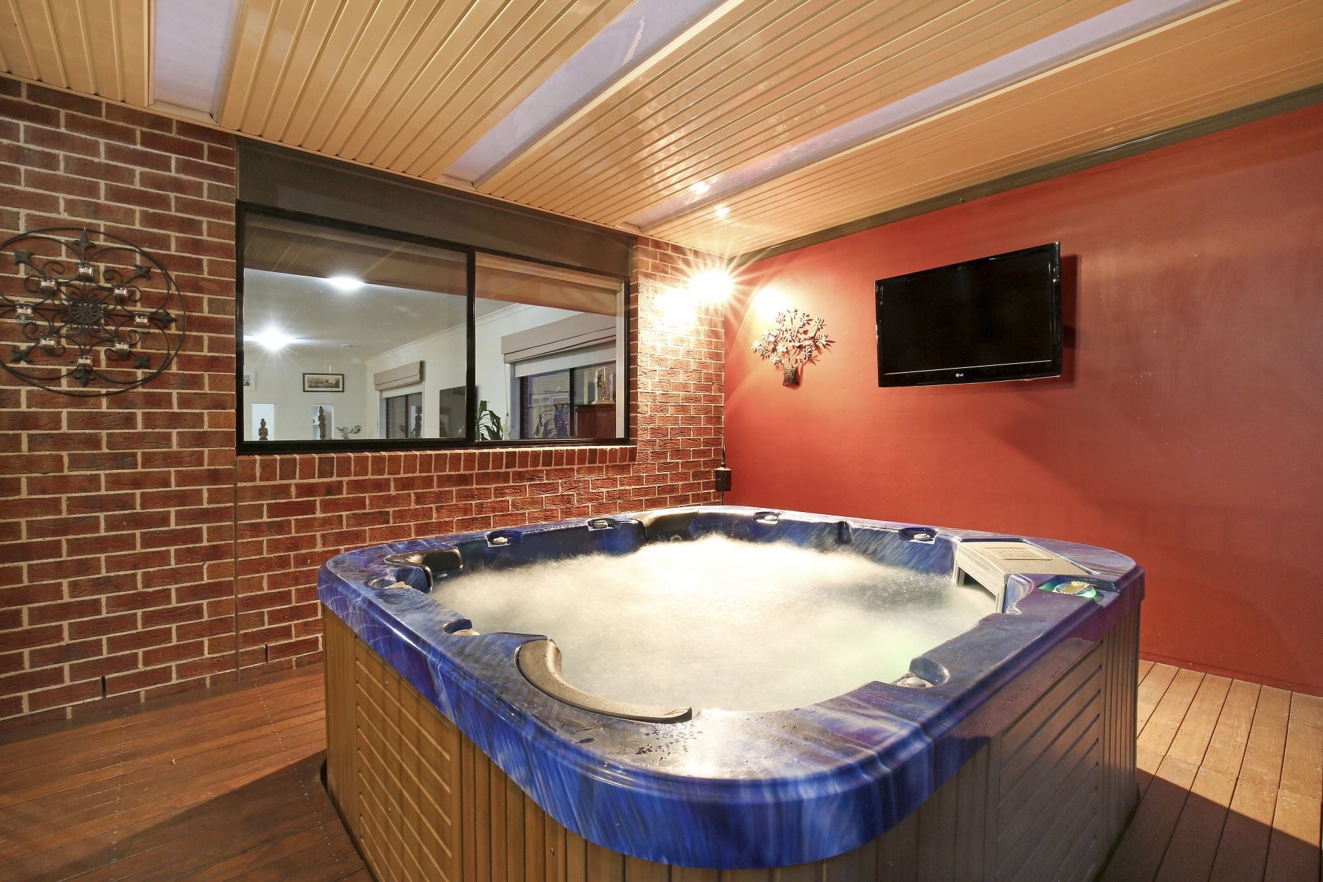 Superior Living, Stunning Alfresco