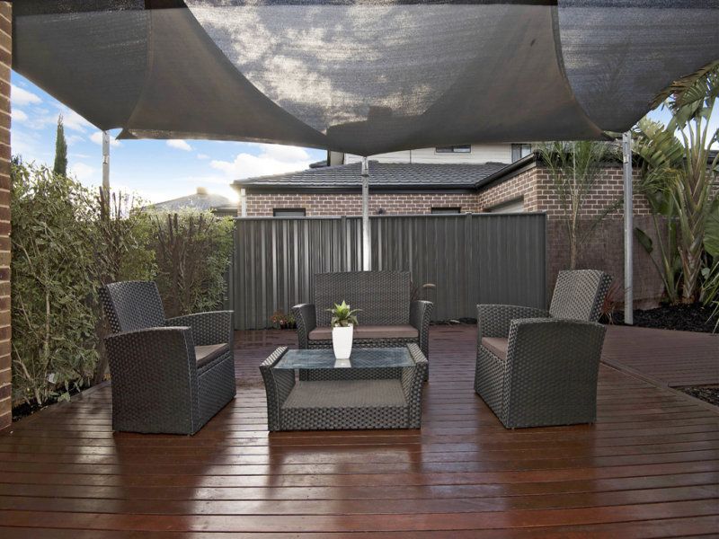 35 Eildon Circuit SOUTH MORANG, South Morang - Thumbnail 2