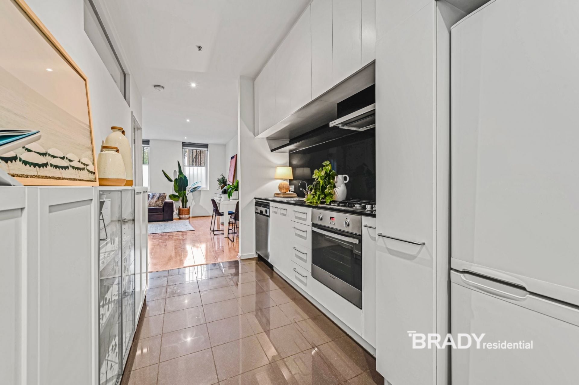 2/25 Wills Street Melbourne VIC, Melbourne - Thumbnail 2