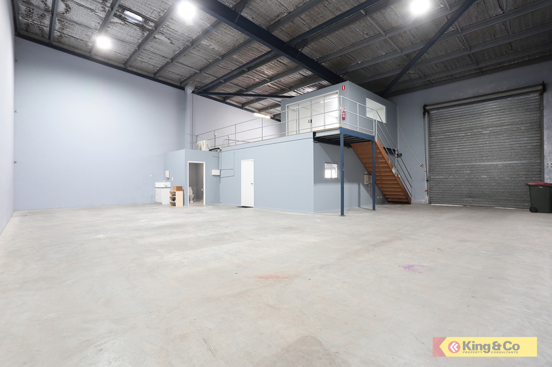 THE SEARCH STOPS NOW WITH THIS QUALITY UNIT!