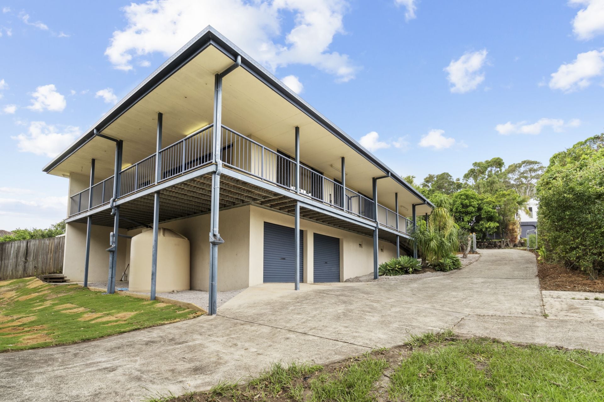 27 Yvonne Street Nambour QLD, Nambour - Thumbnail 2