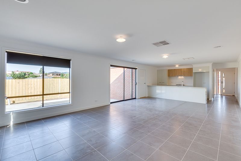 1 McCullagh Street, Bacchus Marsh - Thumbnail 8
