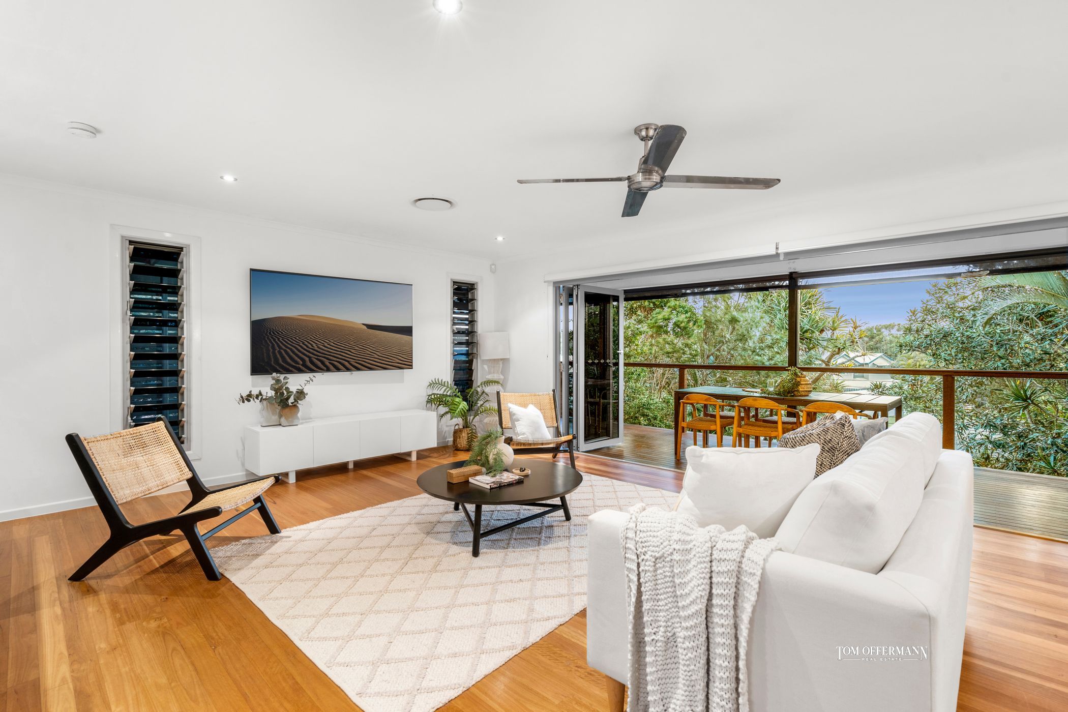 Real Estate For Sale 12 Wavecrest Drive Castaways Beach , QLD
