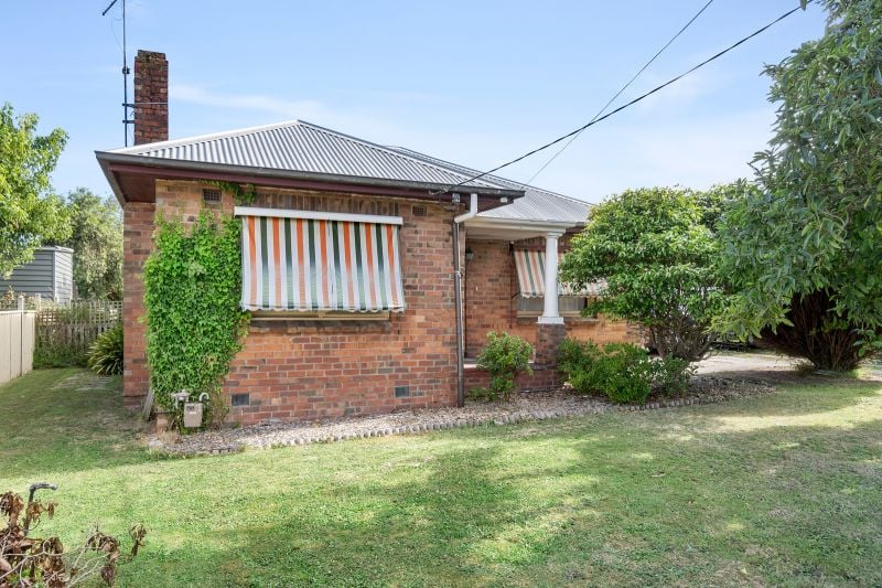 5 Elsinore Street Colac VIC