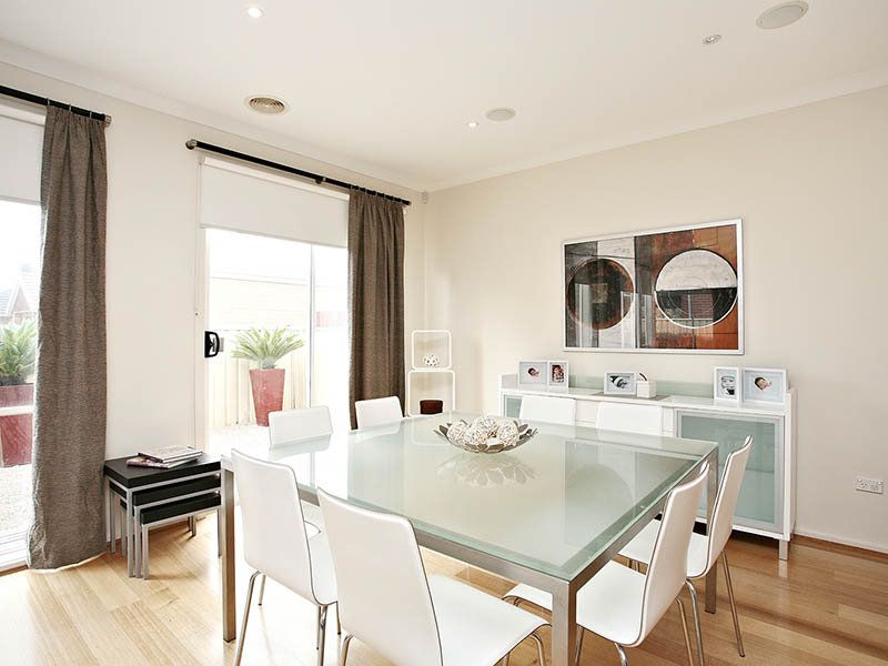 35 Cranwell Square, Caroline Springs - Thumbnail 7