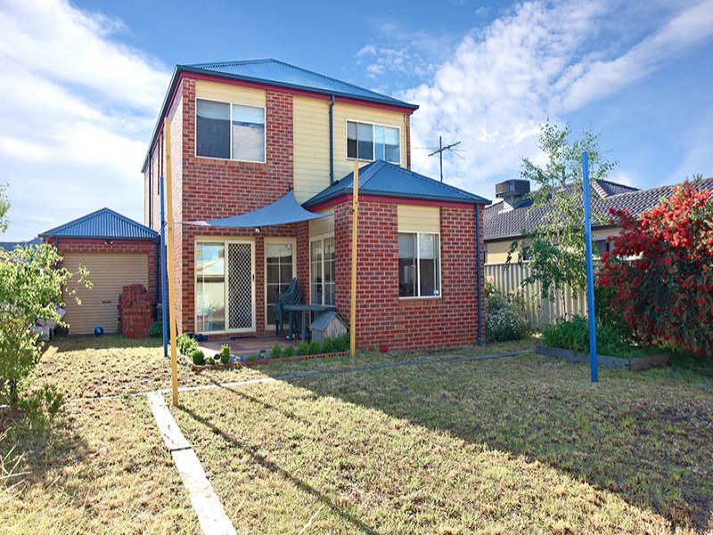 15 Emerald Court, Caroline Springs - Thumbnail 6