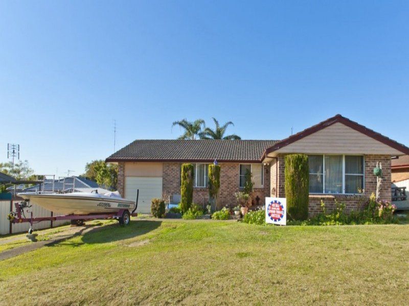 3 Robert Campbell Drive RAYMOND TERRACE NSW, Raymond Terrace - Image 1