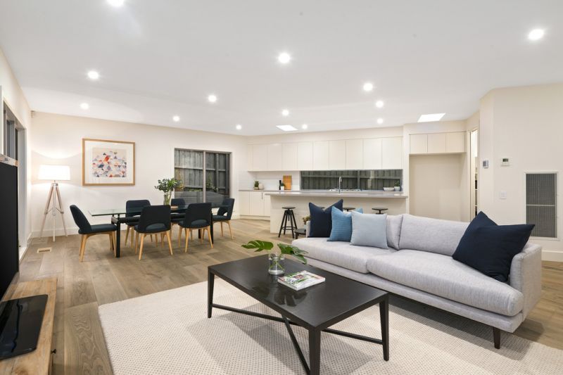 18 Heather Court, Hawthorn East - Thumbnail 2
