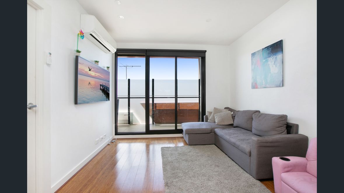 Location At Its Best On The Thornbury Border