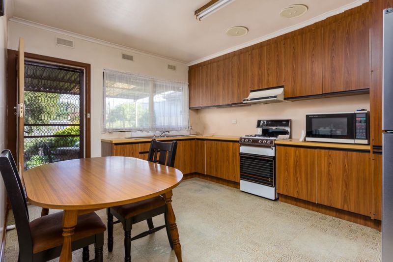 9 Fenfield Street, Altona - Thumbnail 3