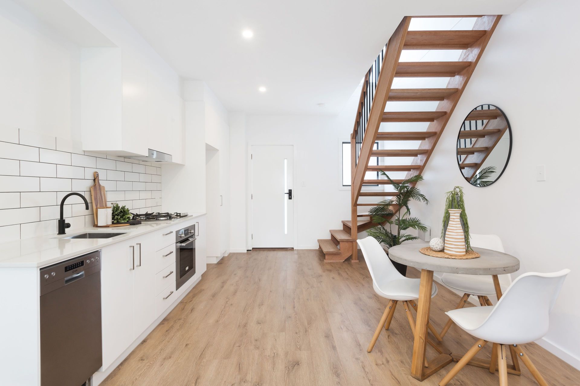 16 Ventura Avenue, MIRANDA, Miranda - Thumbnail 3