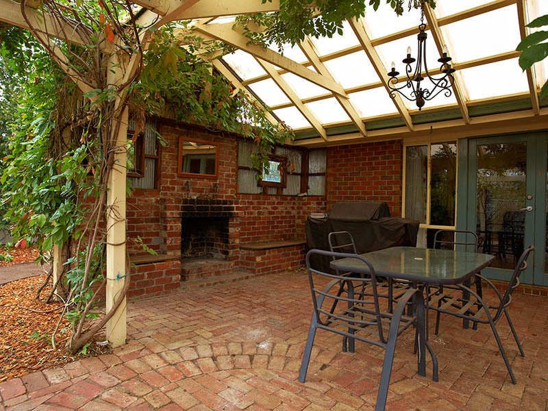 19 Franklin Place, Caroline Springs - Thumbnail 4