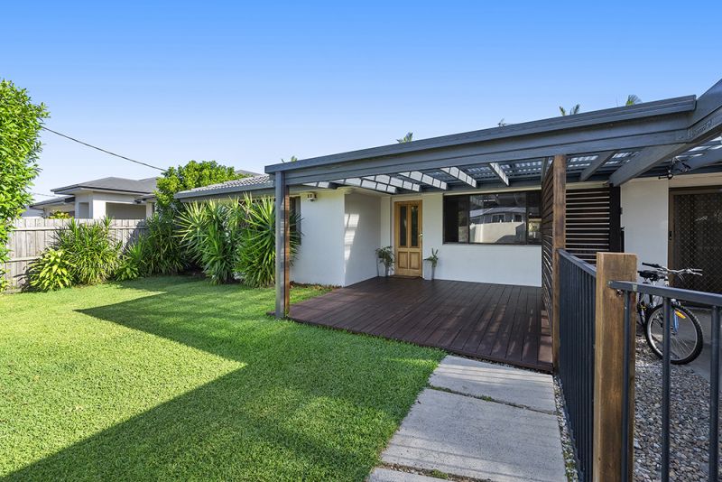 72 Poinsettia Avenue, Runaway Bay - Thumbnail 6