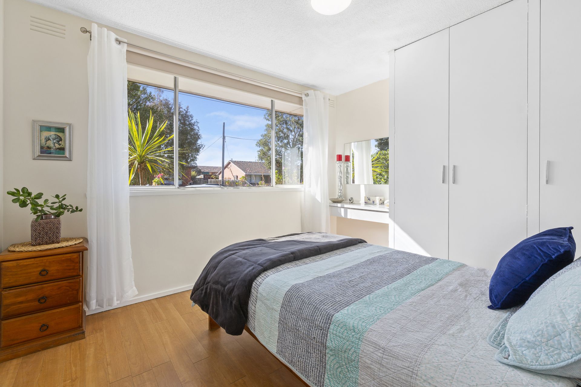 Private Unit Across From Penders Park