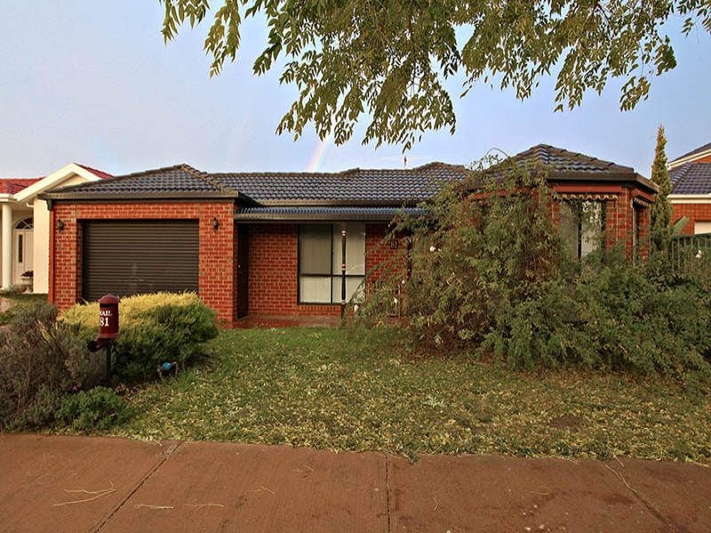 81 Chisholm Drive, Caroline Springs - Thumbnail 2