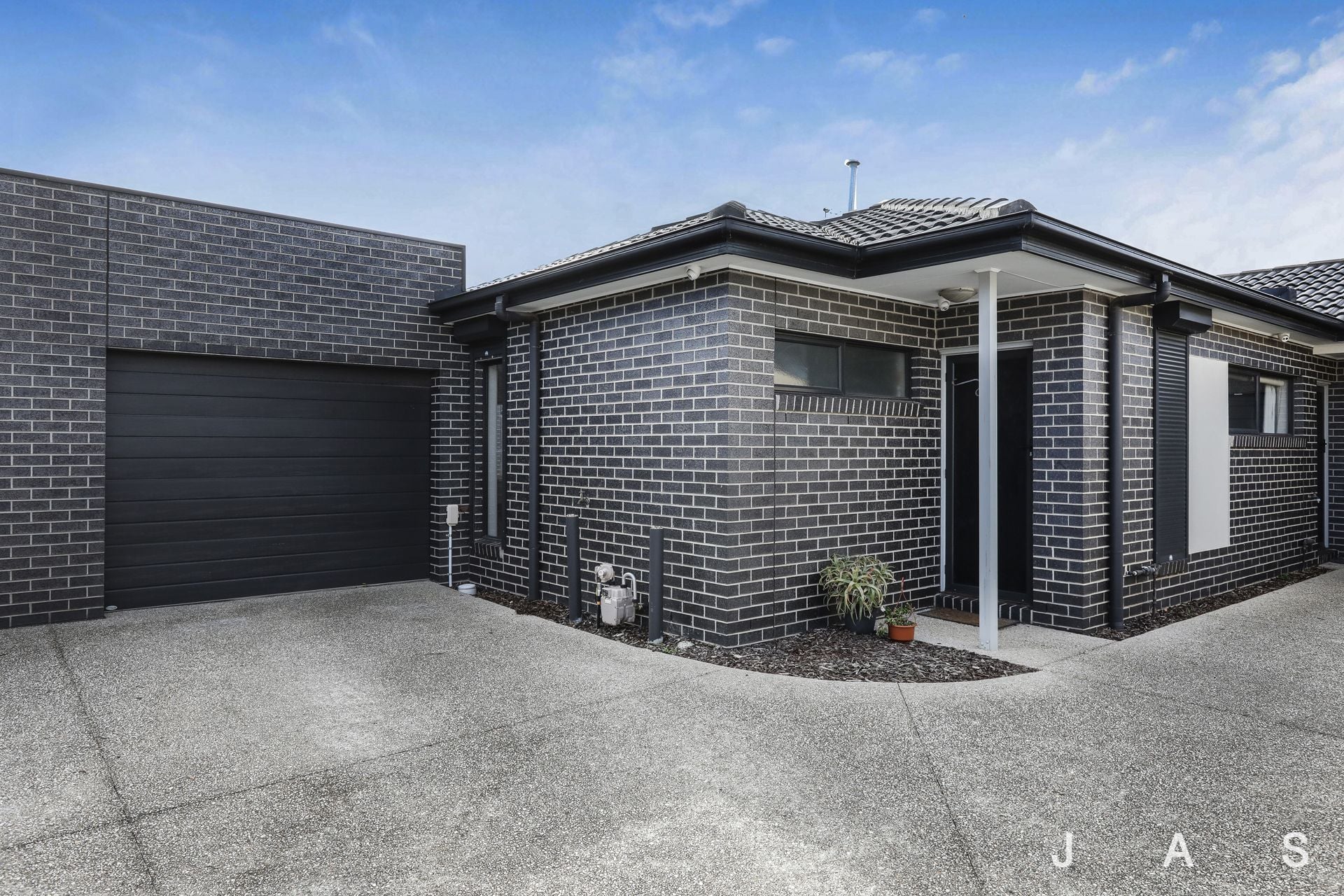 2/30 Camperdown Avenue Sunshine North VIC, Sunshine North - Thumbnail 2