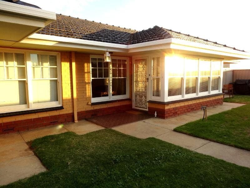 3/13 Patawalonga Frontage, Glenelg North - Thumbnail 2