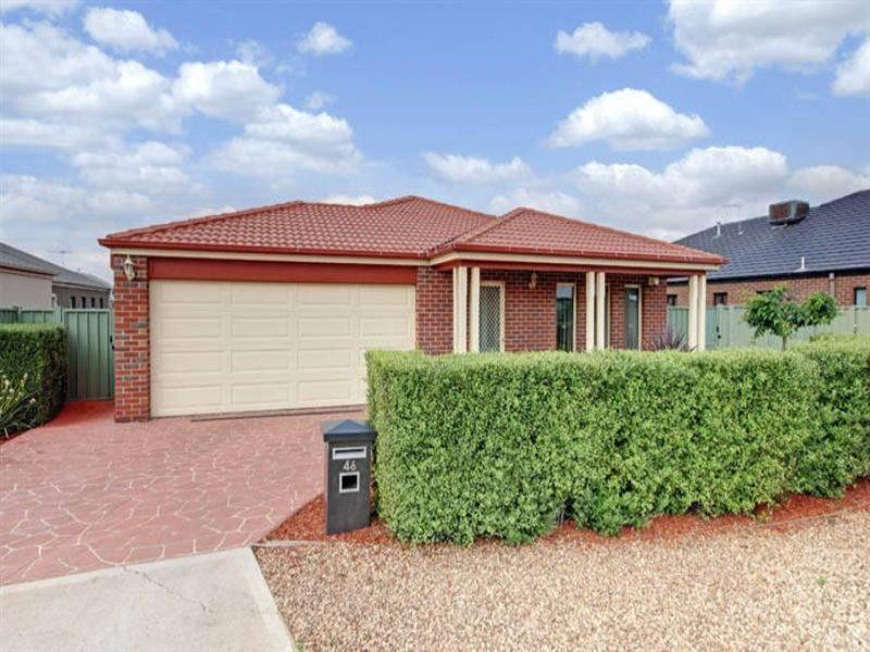 46 Dahlia Drive, Caroline Springs - Thumbnail 2